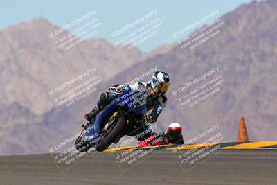 media/Oct-09-2022-SoCal Trackdays (Sun) [[95640aeeb6]]/Turn 9 (1pm)/